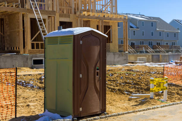 Best Portable restroom trailer rental  in East Farmingdale, NY
